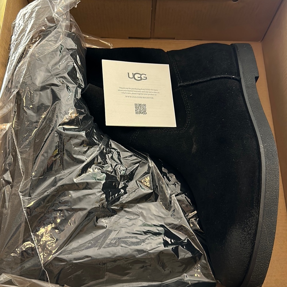 Josefene Short black leather boot size 10